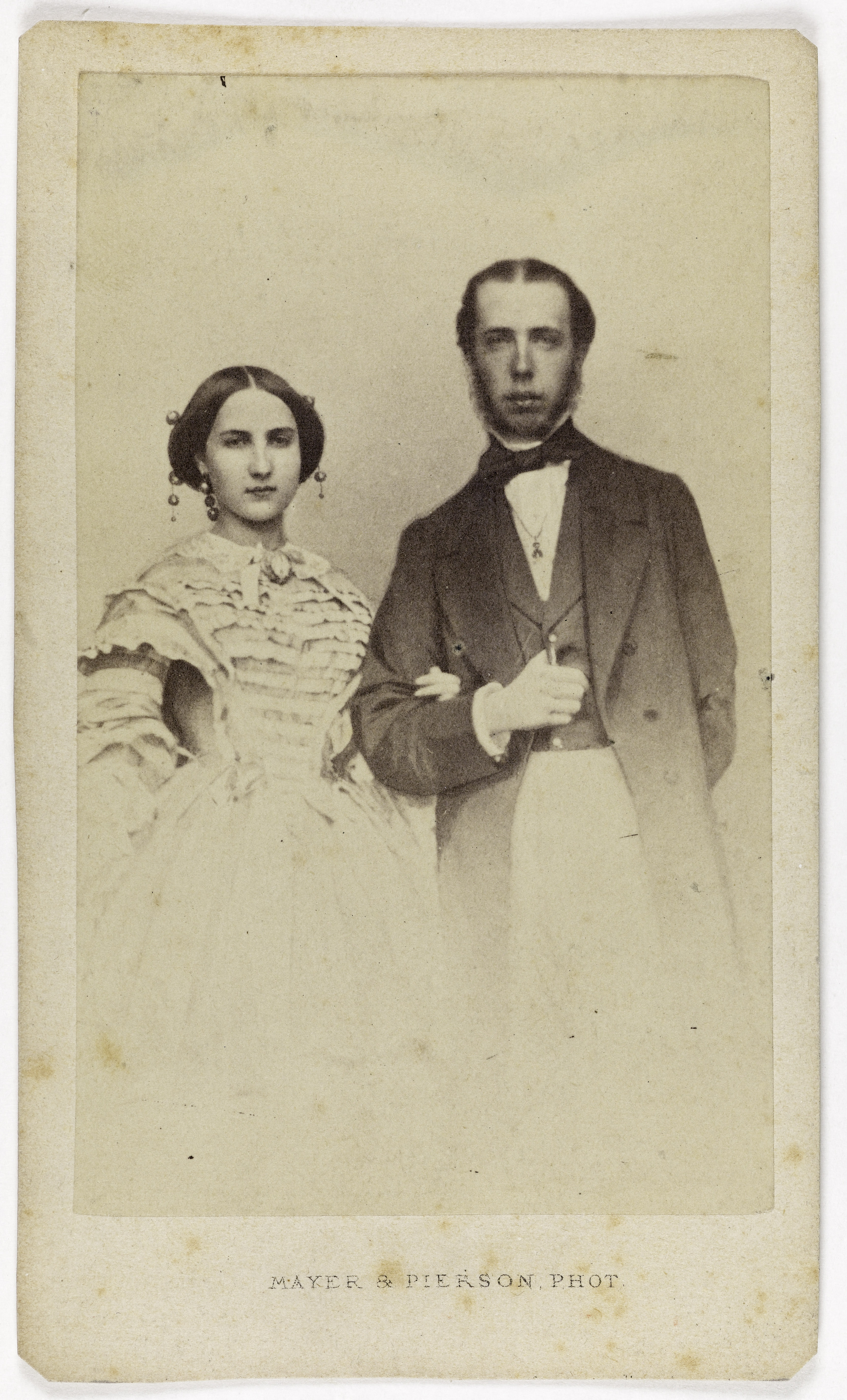 Mayer Frères et Pierson, Portrait de Maximilien Ier (1822-1867), empereur du Mexique et frère de l'Empereur François-Joseph Ier d'Autriche, accompagné de sa femme.