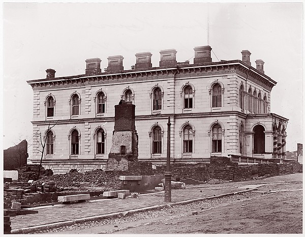 Alexander Gardner, Custom House, Richmond, Virginia (after evacuation)