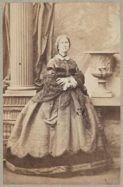 Unknown, Carte-de-visite photographs (480). Four photographs  are dry-mounted to each sheet (120).