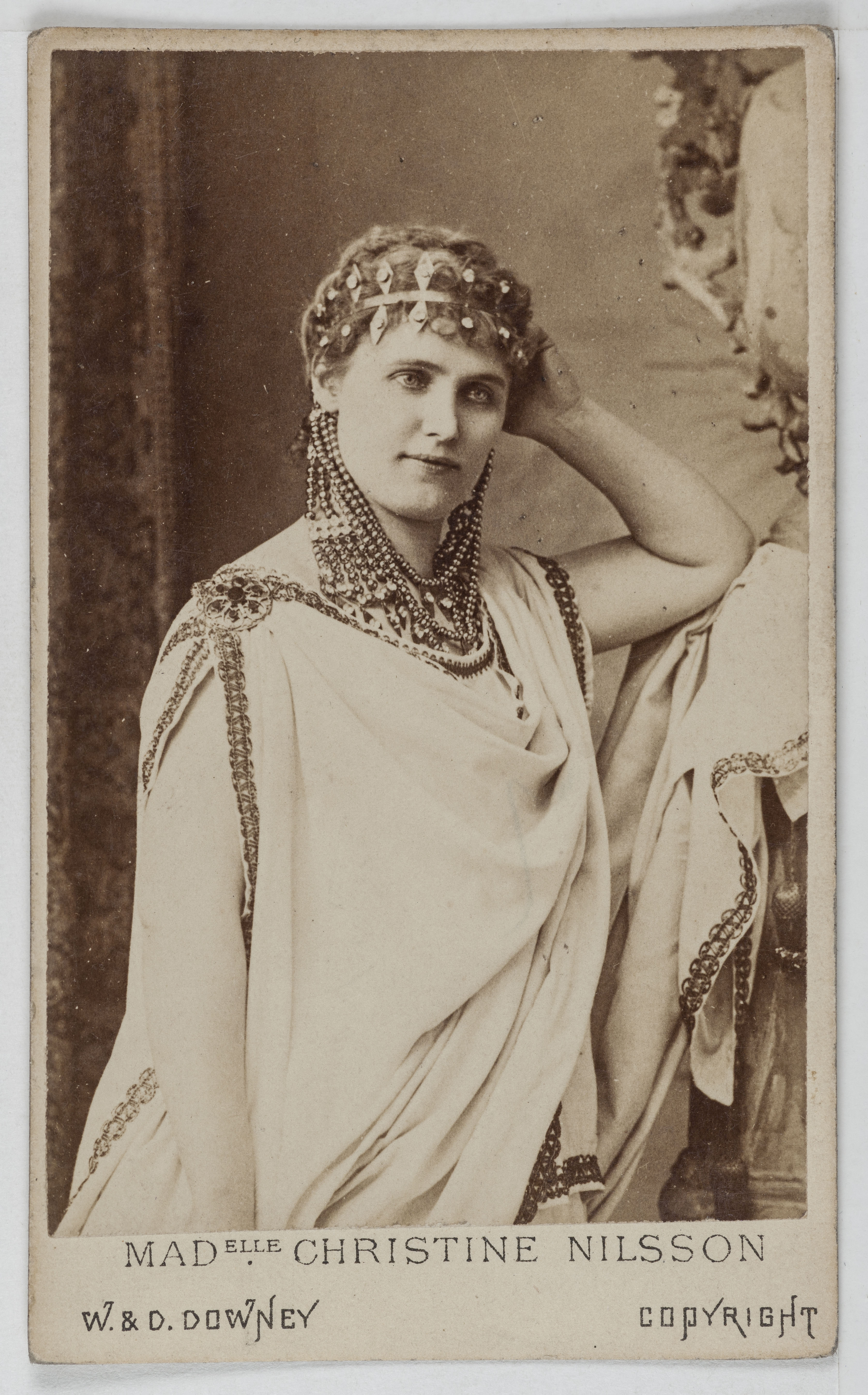 W. & D. Downey, Portrait de Christine Nilsson (1843-1921), épouse Rouzaud, chanteuse d'opéra suédoise.