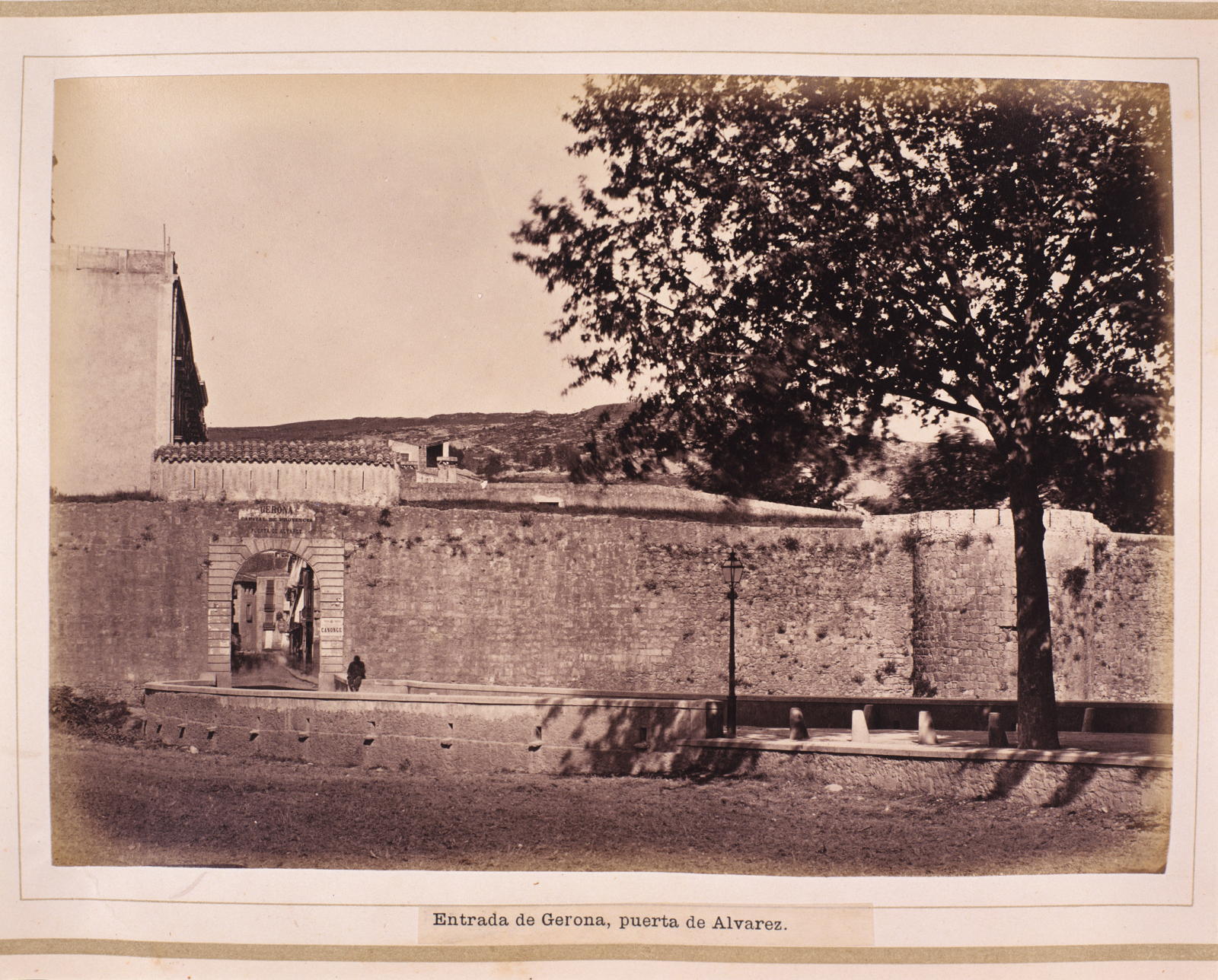Joan Martí Centelles, 4. Entrada de Gerona. Puerta de Álvarez