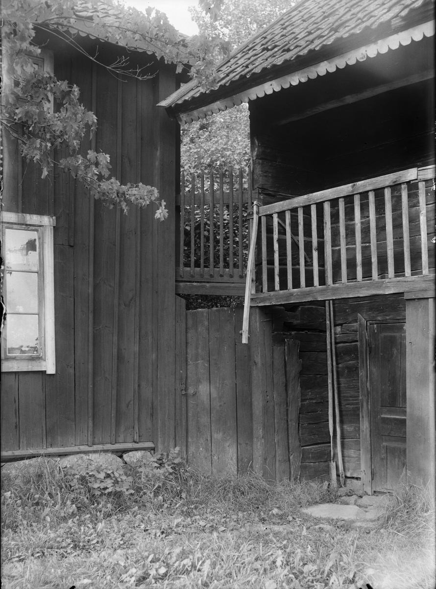 Paul Sandberg, Detail of manor building and economy building, Härledsgården, Härled, Torstuna parish, Uppland 1939