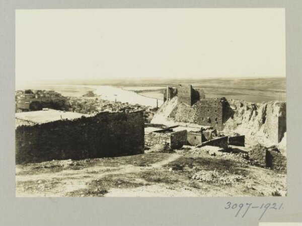 K.A.C. Creswell, The Citadel in Birecik, Turkey