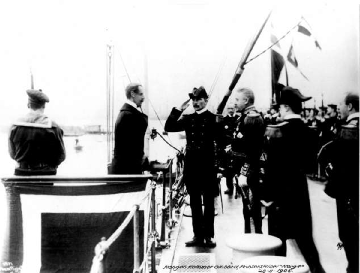 Anders Beer Wilse, Kong Haakon går ombord i