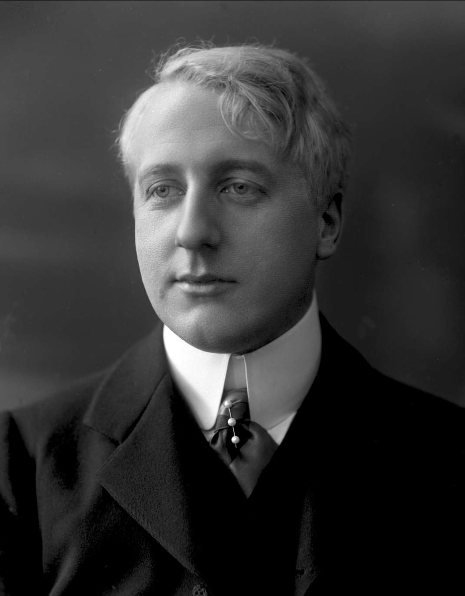 Gustav Borgen, Portrett, dirigent og musiker Birger Hammer.