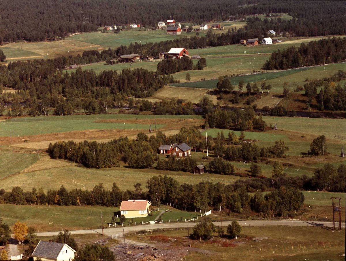 Widerøes Flyveselskap A/S, Bolighus.
