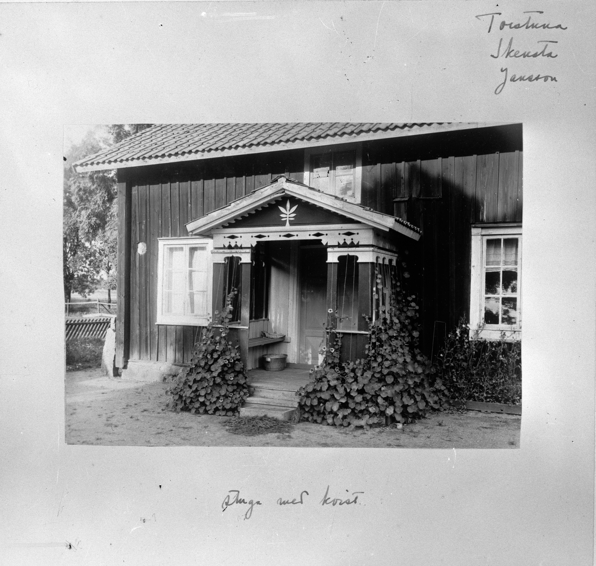 Paul Sandberg, Reprophotography - manor building with porch, Skensta, Torstuna parish, Uppland