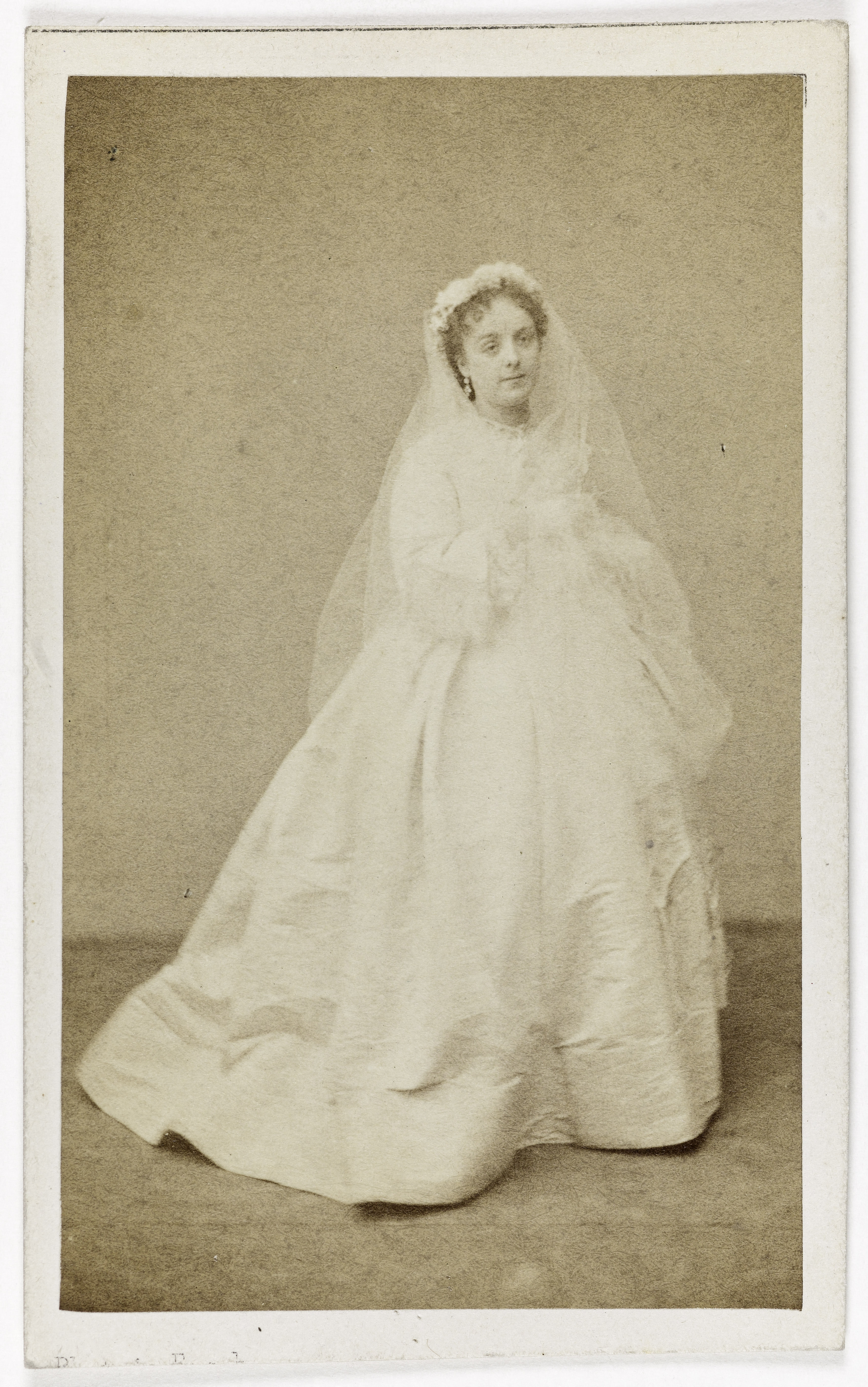 Franck, Portrait de Nathalie Marie Hyacinthe Martine, actrice au Théâtre du Palais Royal entre 1859 et 1869 et au Théâtre des Variétés en 1869.