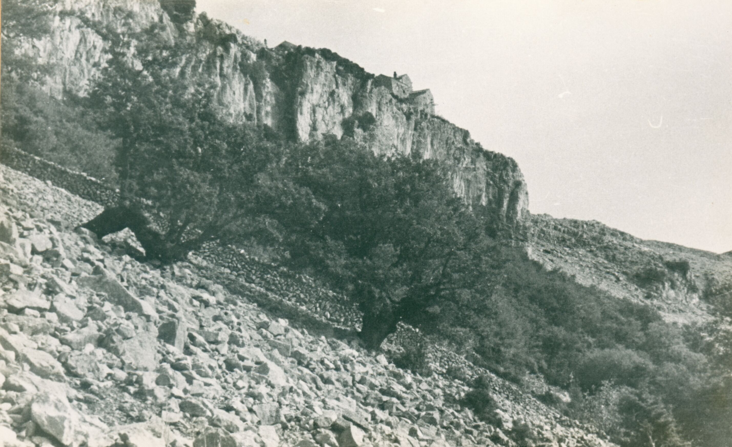 Branko Fučić, Lubenice (Cres), veduta sa sjeverozapadne strane
