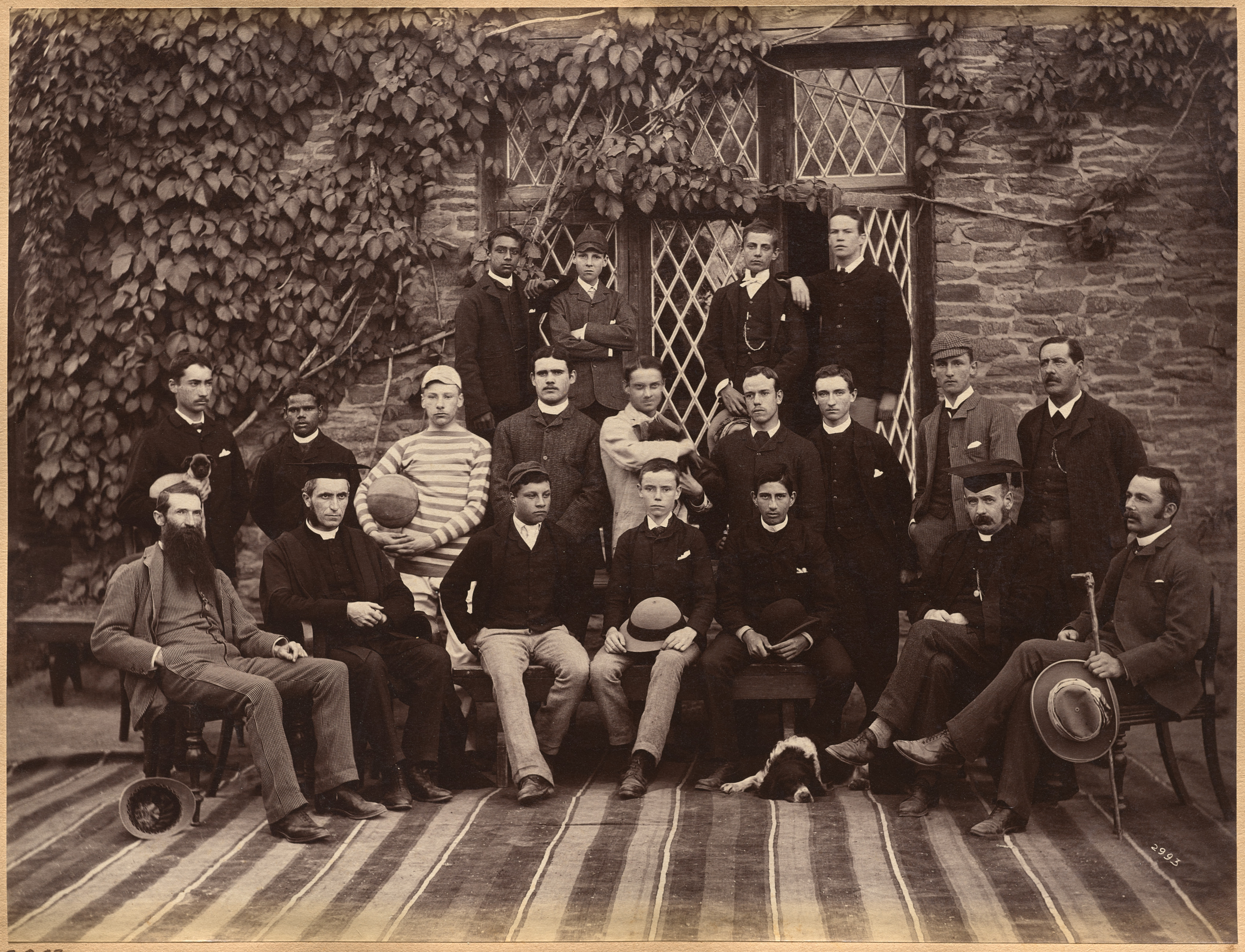 Raja Deen Dayal, High Class Students and Teachers at Bishop Cotton School, Shimla (verso)