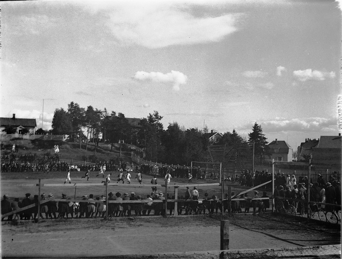 Ragnvald Andersen, Fotballkamp ved Utstillingsplassen i Hamar.