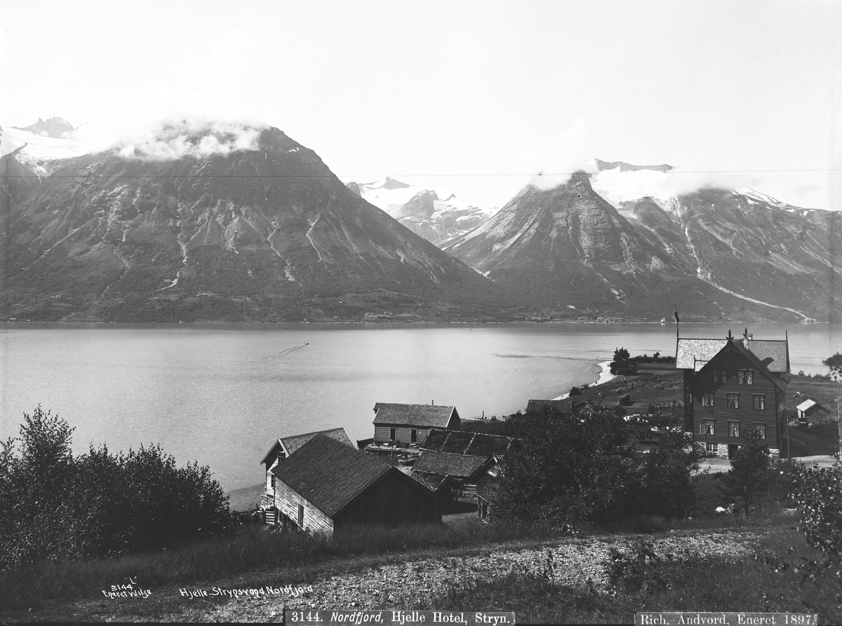 Axel Lindahl, Prot: Nordfjord Hjelle Hotel Stryn