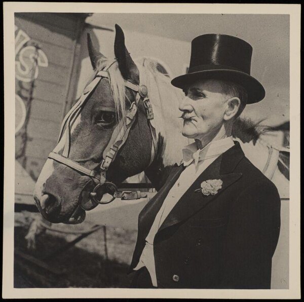 Hinde, John Wilfrid, portrait of a circus member and a horse