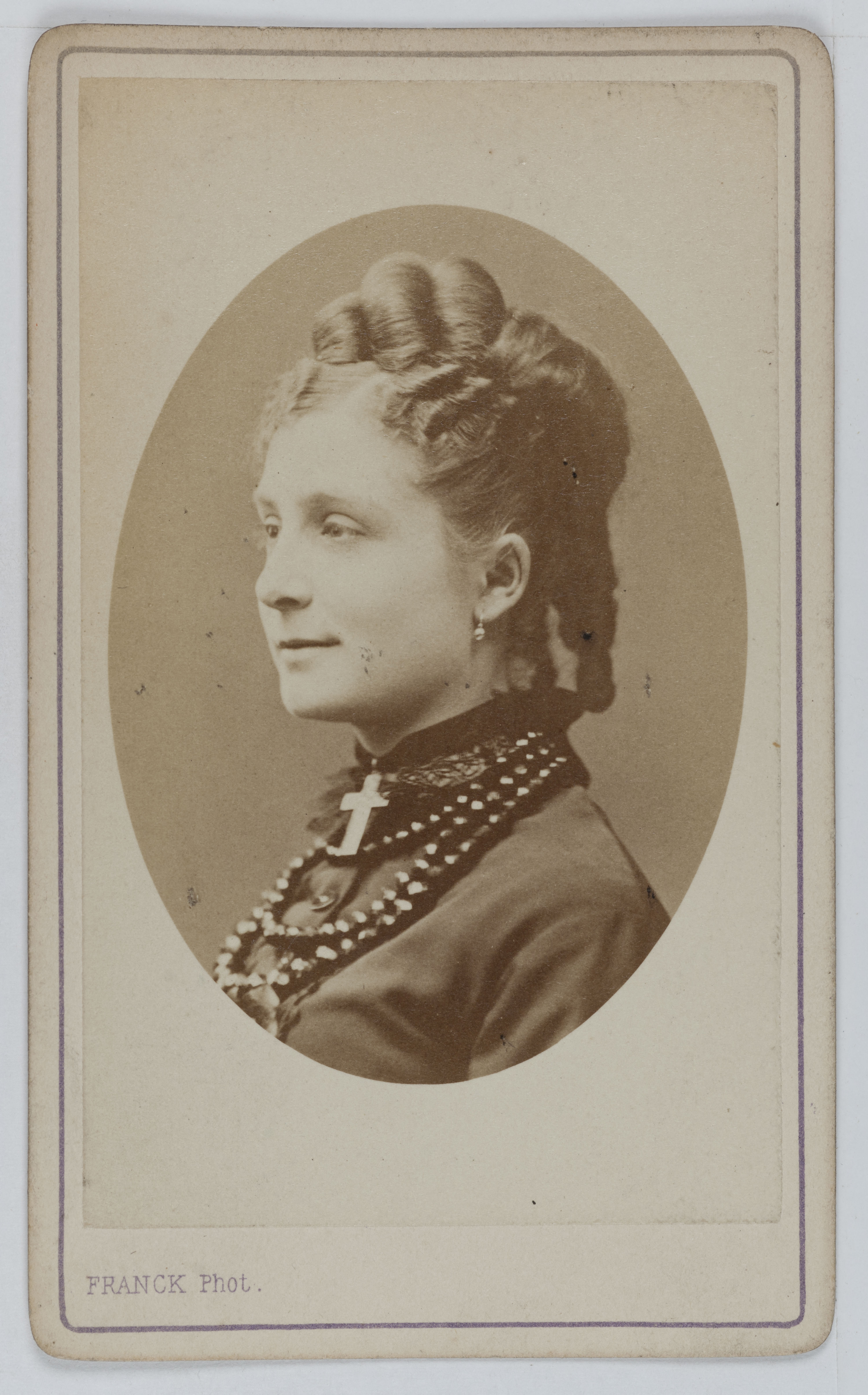 Franck, Portrait de Randgie, actrice au Théâtre de la Porte Saint Martin.