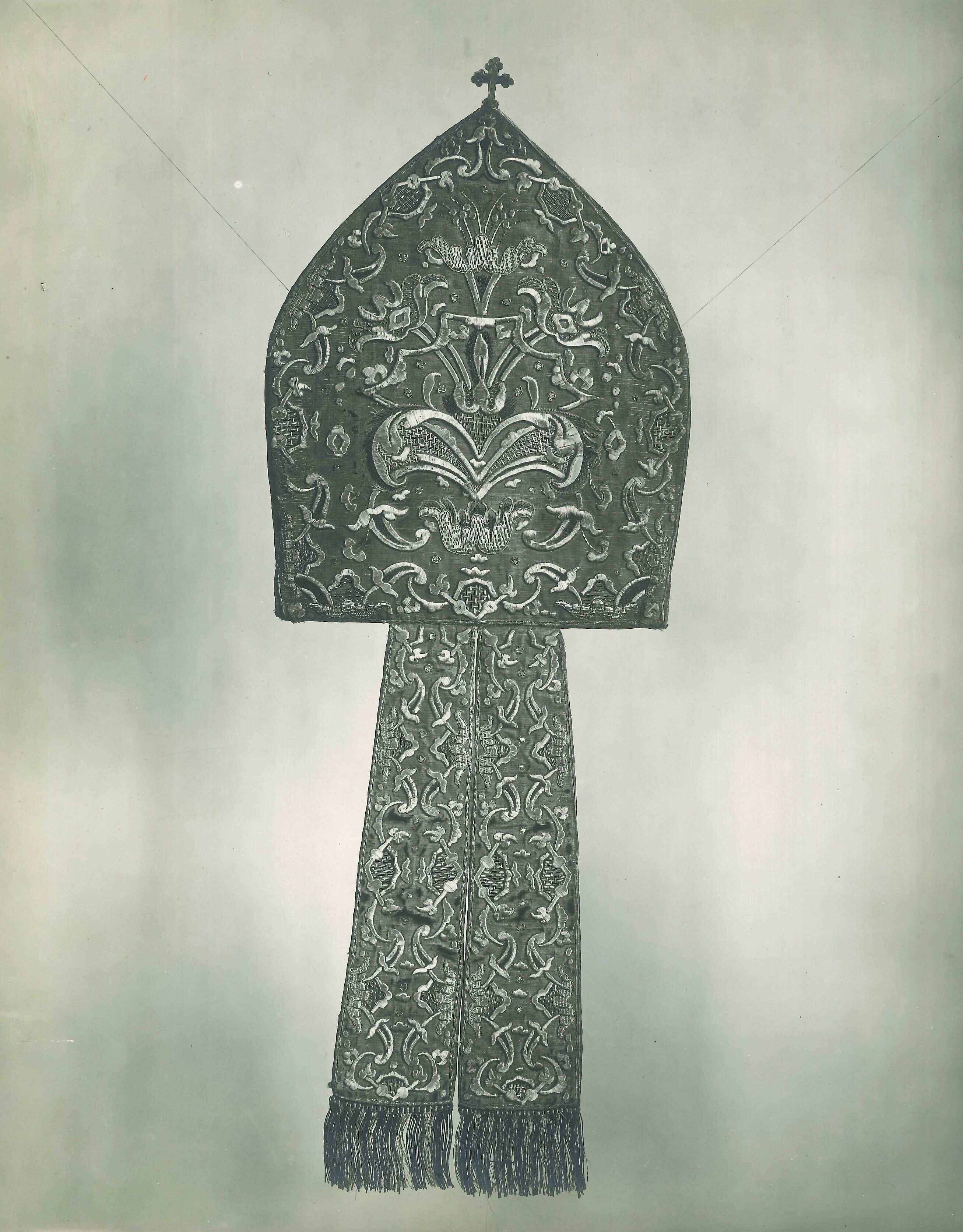 Vladimir Tkalčić, Zagreb - Zagrebačka katedrala - Mitra