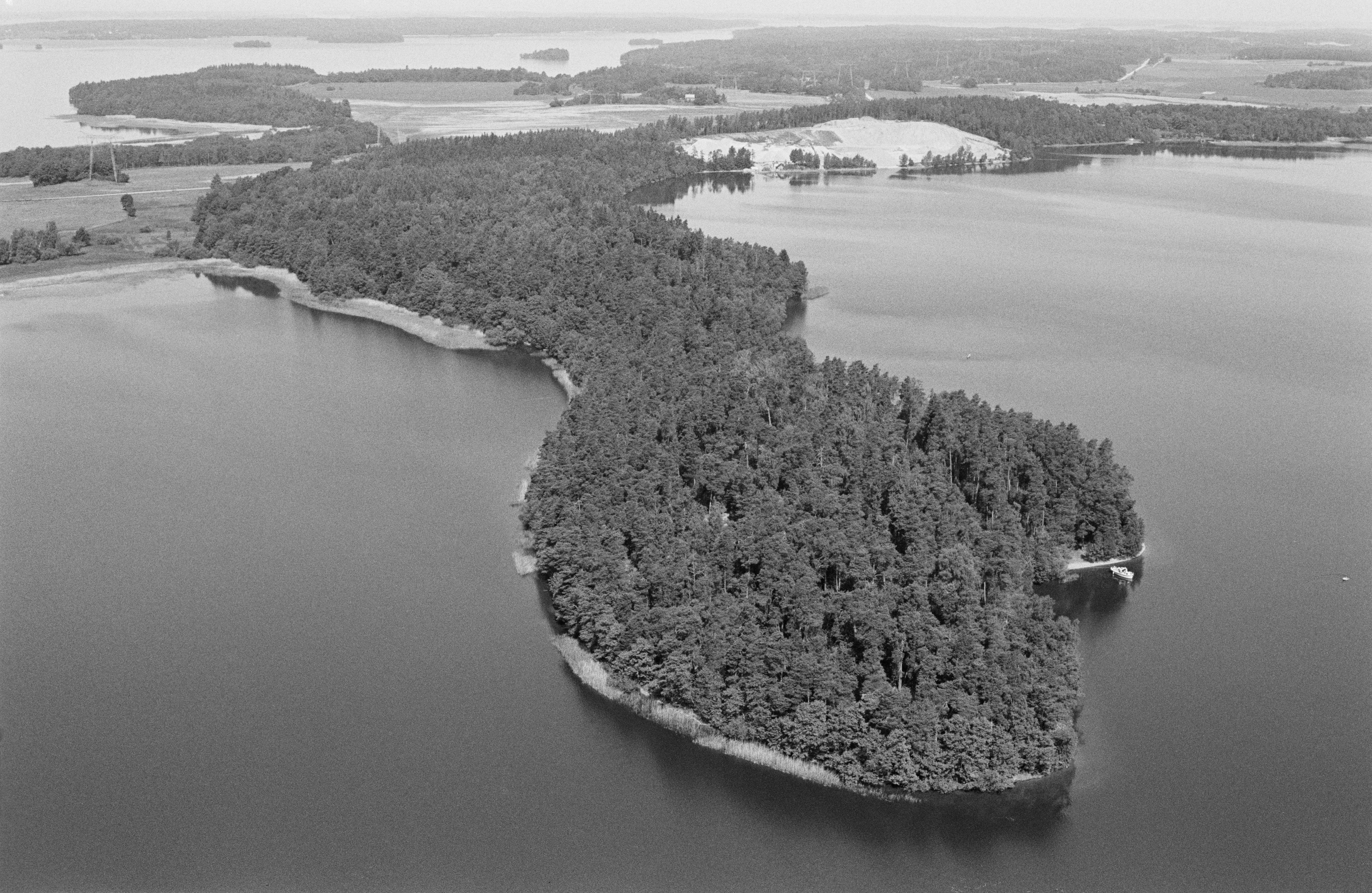 Jan Norrman, Ekerö 11:1-3