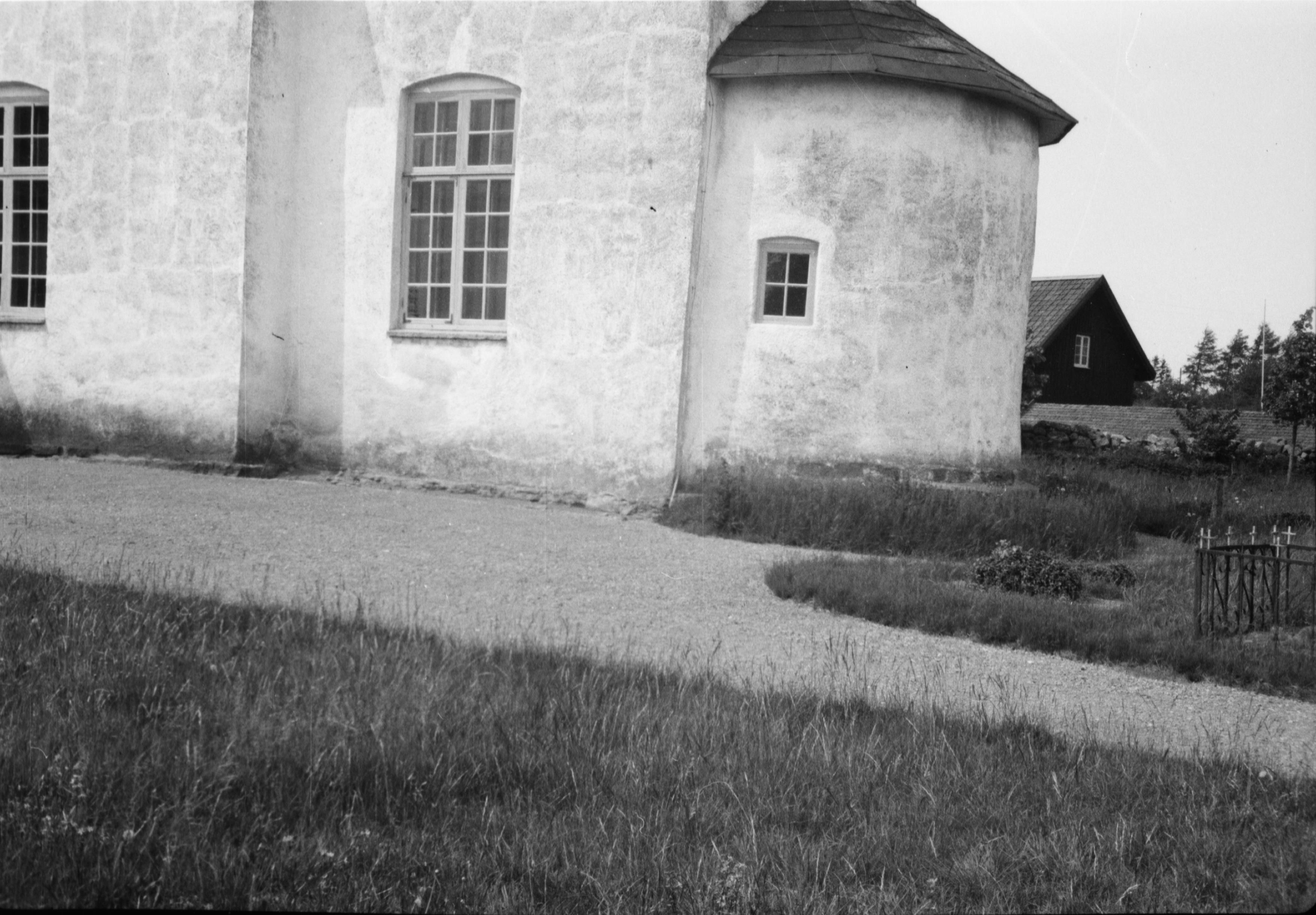 E. Lundberg, Skeby kyrka