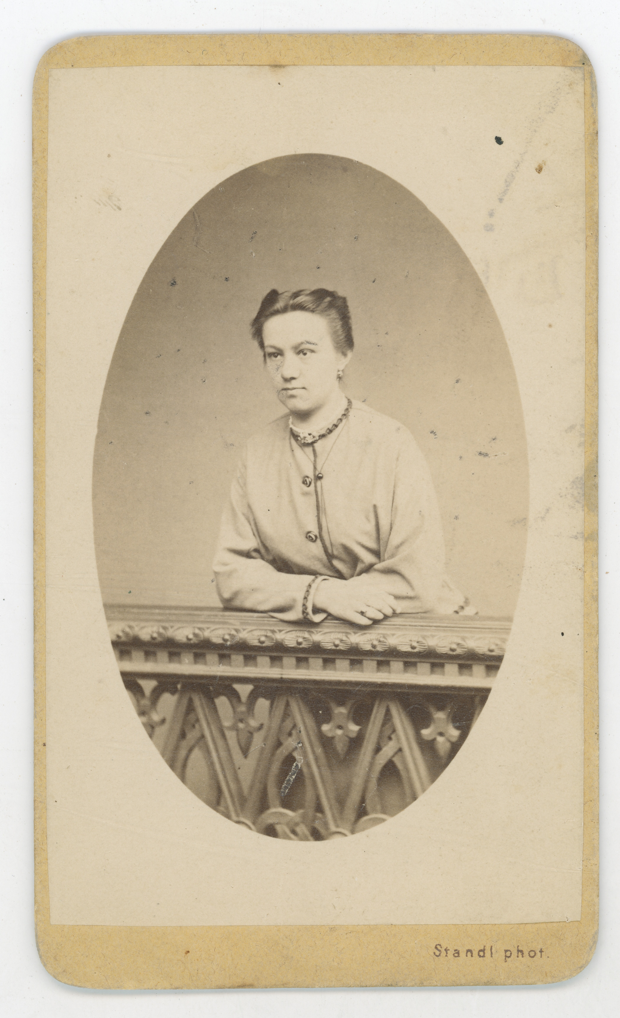 Ivan (27. 10. 1832.––30. 8. 1897.) Standl, Djevojka na ogradi