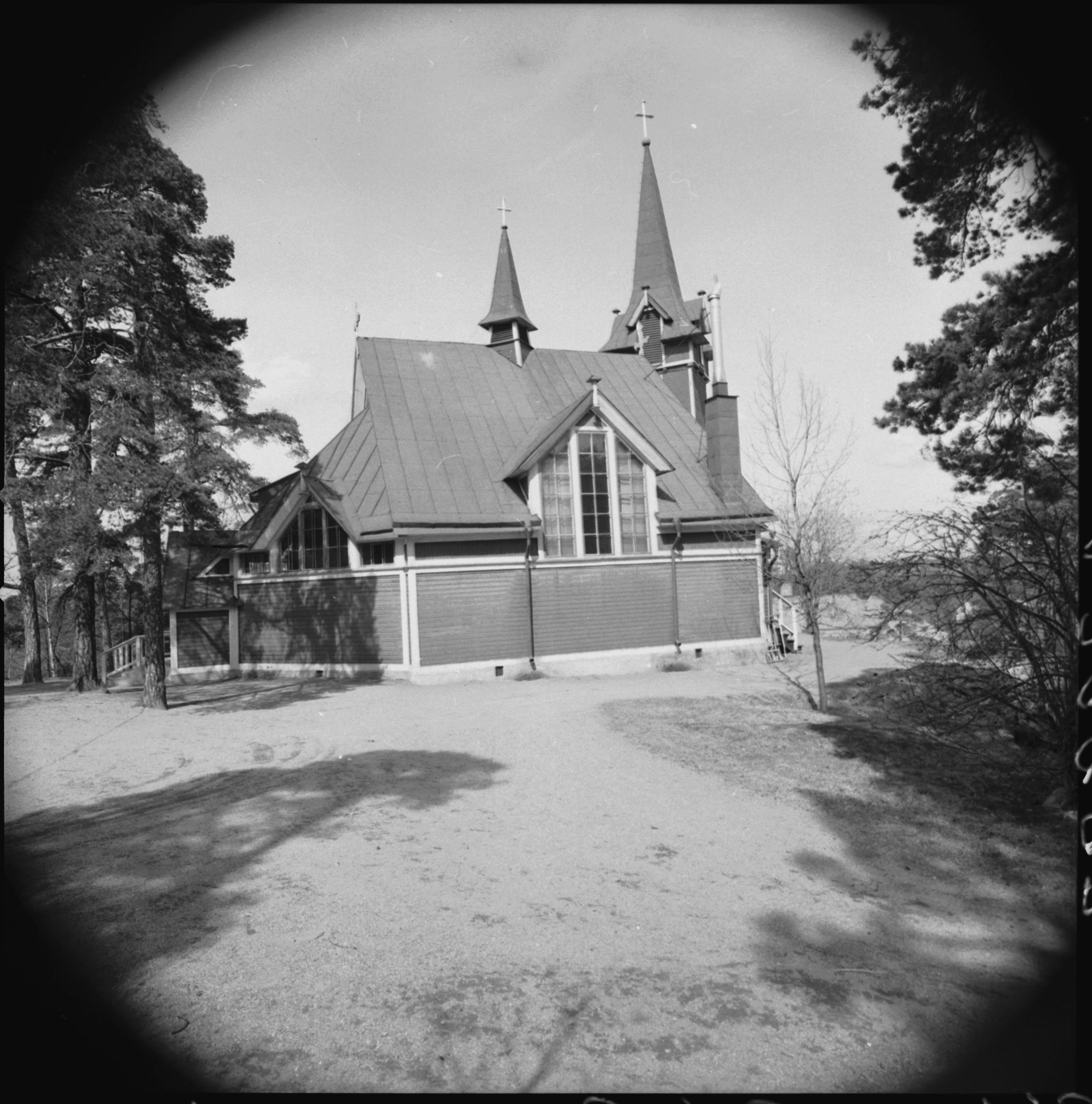 Nils Lagergren, Brännkyrka, Sankt Sigfrids kyrka