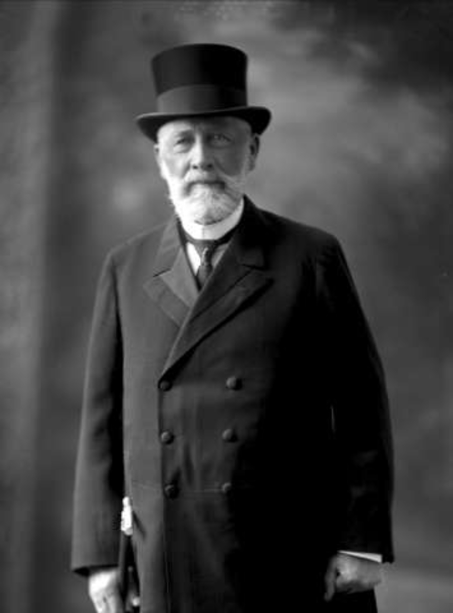 Gustav Borgen, Portrett, eldre herre med frakk og flosshatt. Rentenist Ludvig Hansen.