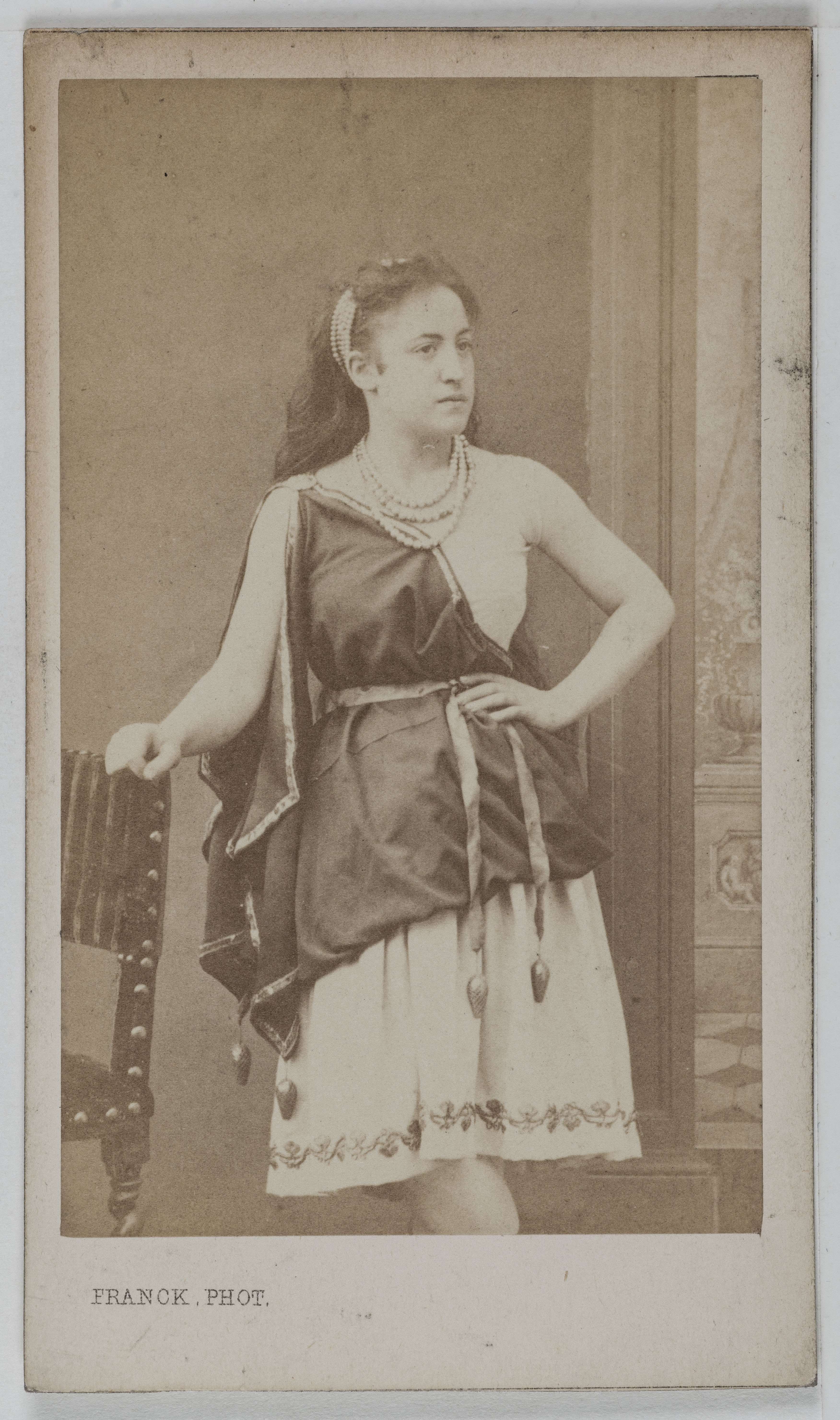 Franck, Portrait de Narel, actrice vers 1880.