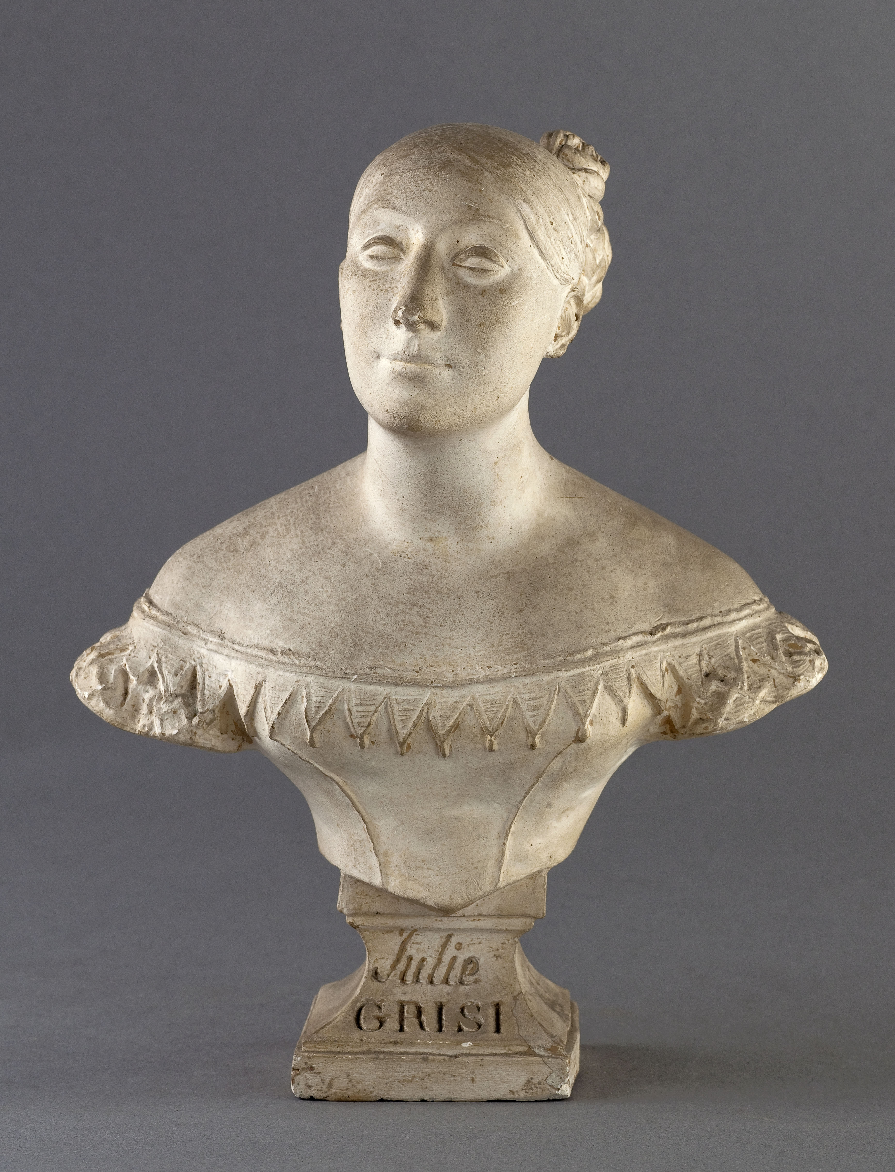 Jean Pierre Dantan, Portrait sérieux de la cantatrice Giulia Grisi, dame Gérald de Melcy, (1812-1869).