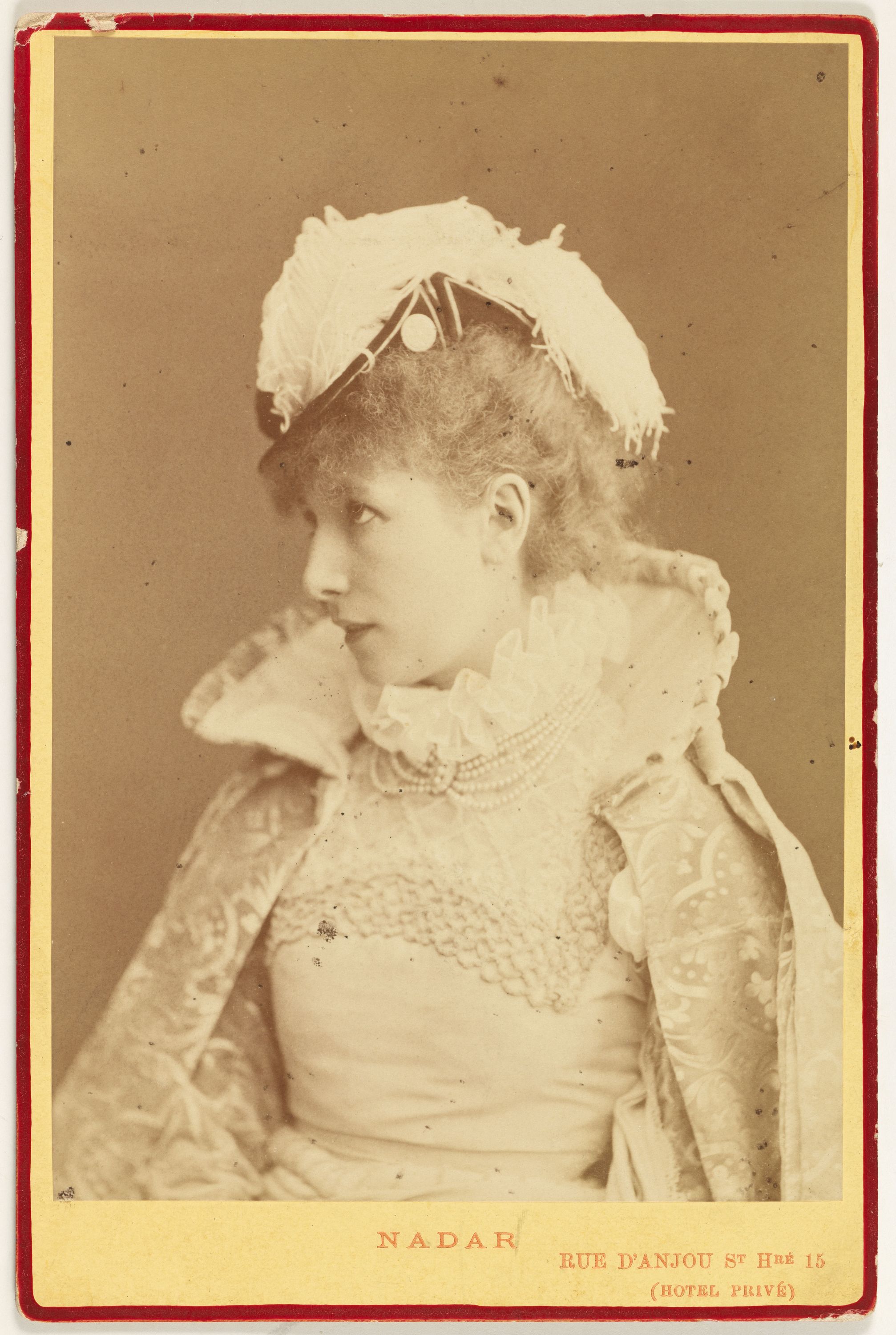 Atelier Nadar, Portrait de Rosine Bernard, dite Sarah Bernhardt (1844-1923), actrice (Hernani, acte IV, dona Soll)