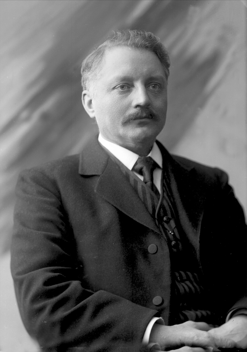 Gustav Borgen, NFB.30041