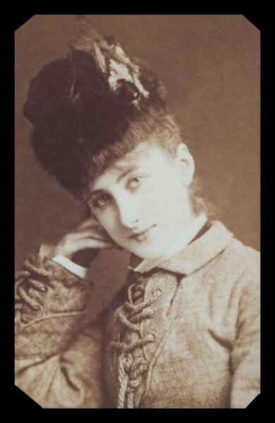 London Stereoscopic and Photographic Company, Guy Little Theatrical Photograph
