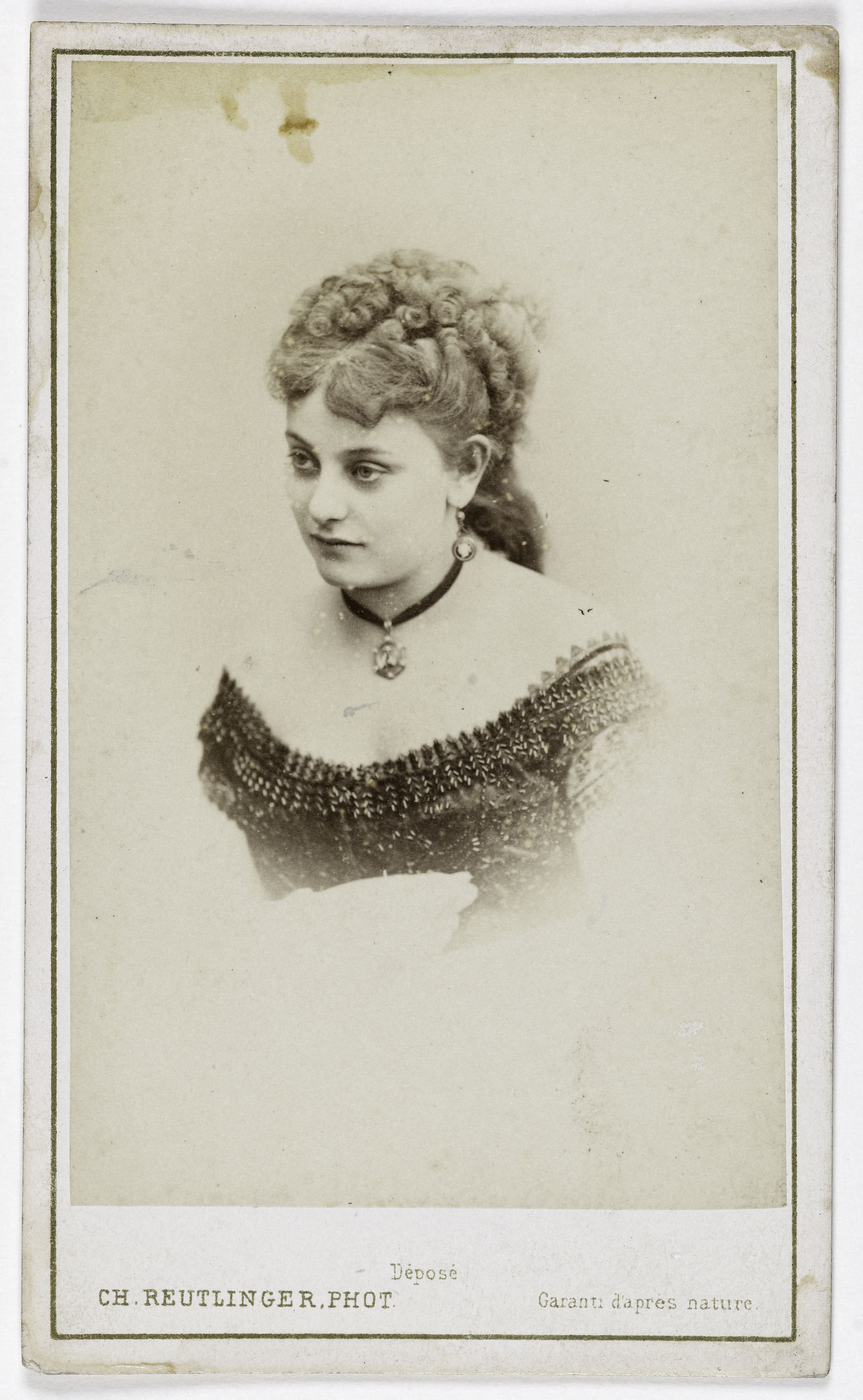 Charles Reutlinger, Portrait d'Alice Douglas (épouse Milbank), (actrice au théâtre des Variétés)