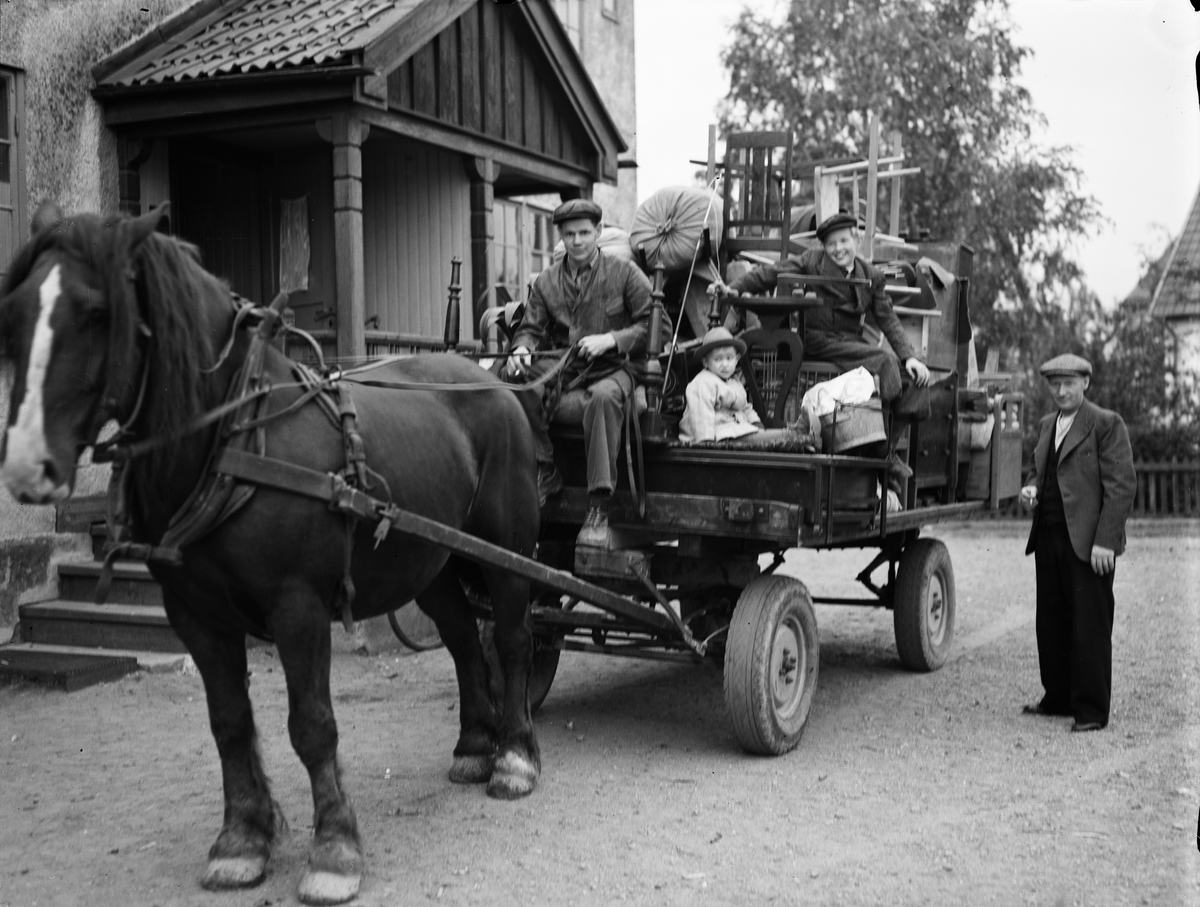 Paul Sandberg, "Uppsalaborna flyttade ivrigt trots krisen", Uppsala oktober 1941