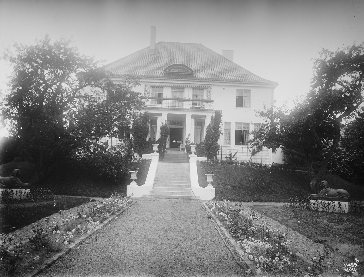 Anders Beer Wilse, Konv: Eyde/Sem hovedgaard fra haven