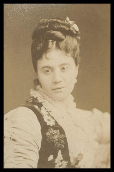 London Stereoscopic and Photographic Company, Guy Little Theatrical Photograph
