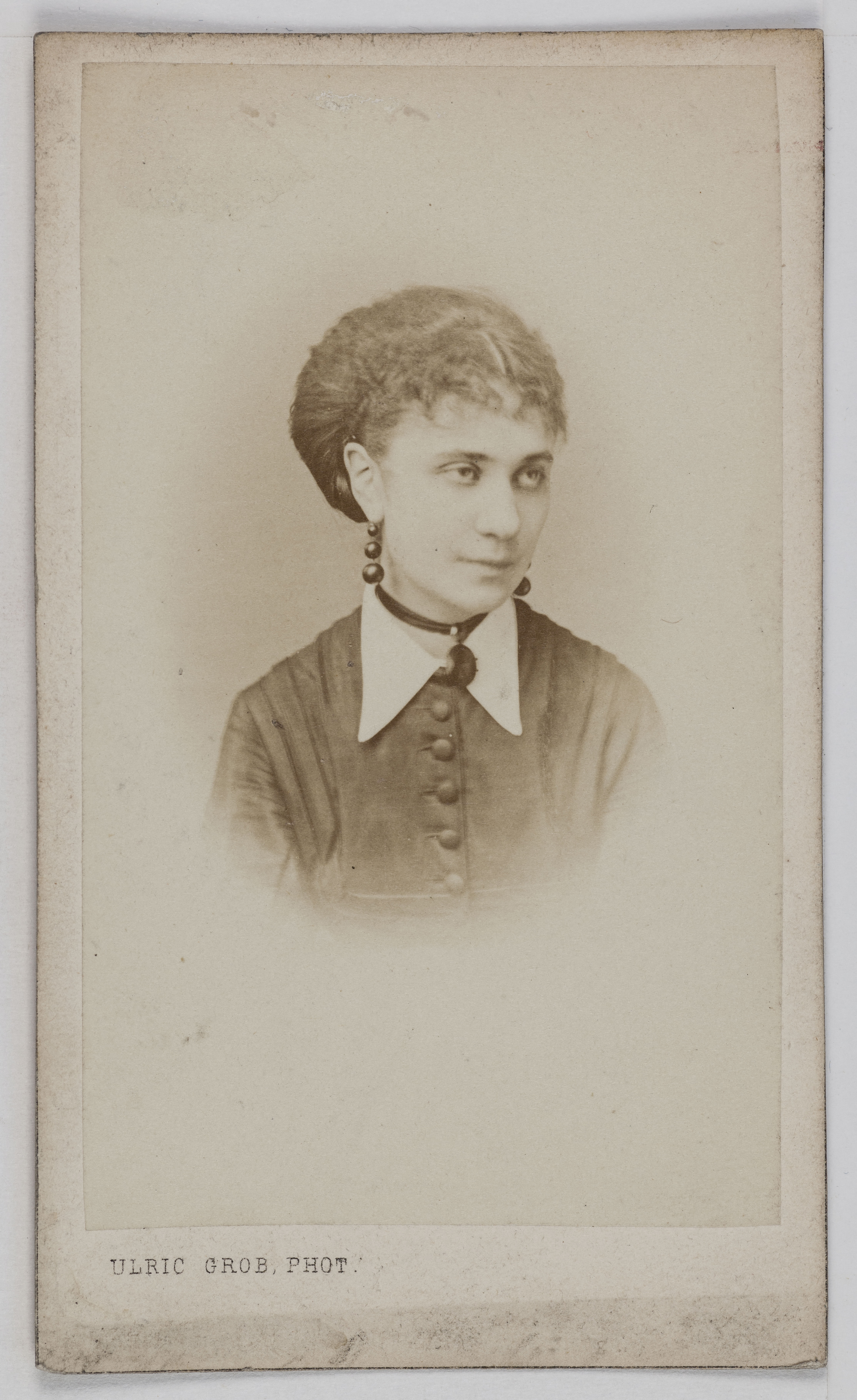 Ulric Grob, Portrait de Marie Julie Vannoy (-1889), fille de l'acteur Henry Vannoy (1819-1889), actrice de théâtre.