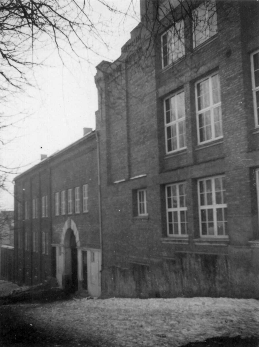 Nanna Broch, Fabrikkbygning?, muligens Freia, sjokoladefabrikk, Oslo. Fra boliginspektør Nanna Brochs boligundersøkelser i Oslo 1920-årene.