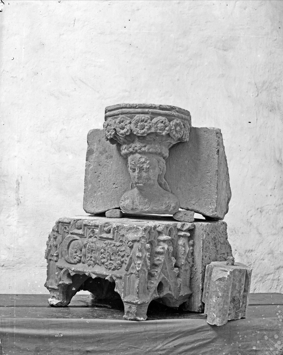 Paul Sandberg, Building details, probably from church or monastery, Uppsala
