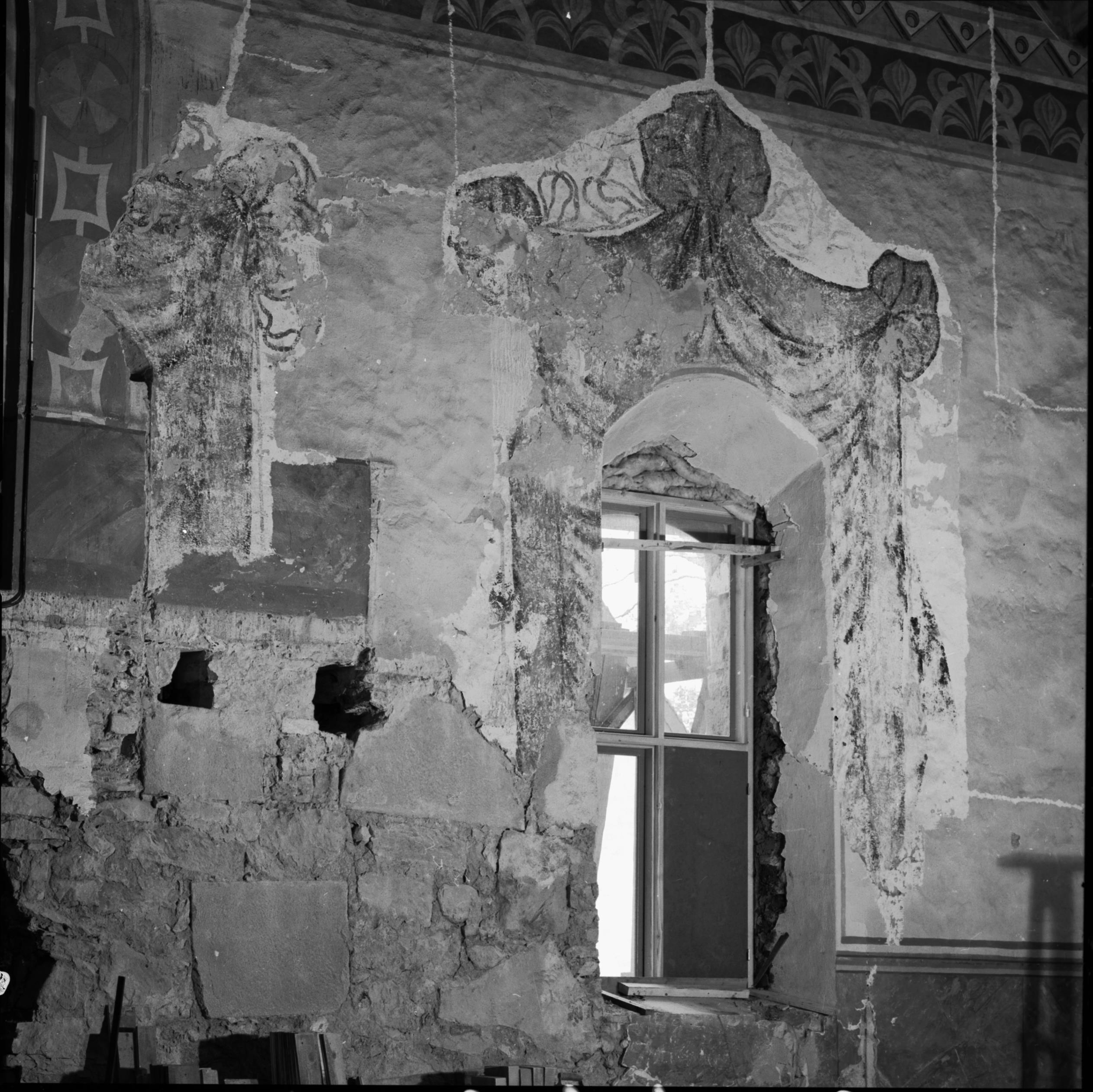Sören Hallgren, Nydala kyrka (klosterkyrkan)