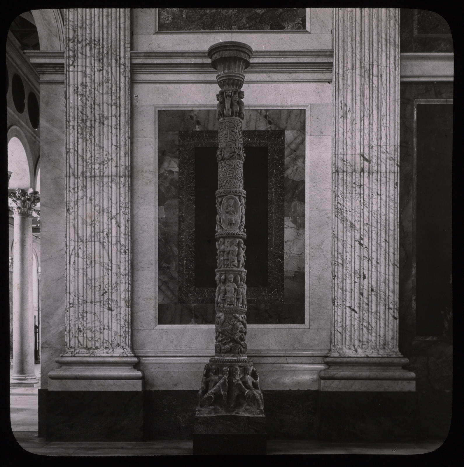 Desconegut, Rome. S. Paul hors les murs, cierge pascal, 13e siècle Photo Louvre