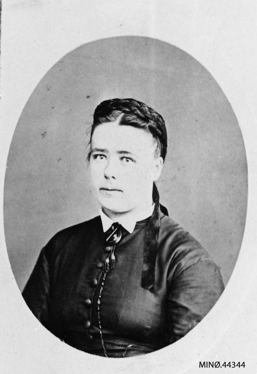 Rachel Haarseth, Portrett av en kvinne.