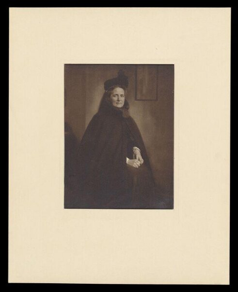 Hoppé, Emil Otto, Portrait of a lady