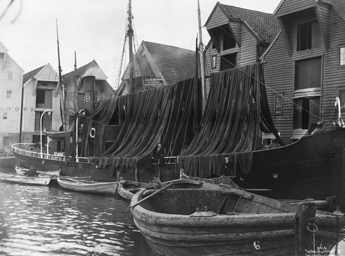 Anders Beer Wilse, Prot: Stavanger - Fiskedamper tørkende Garn 14/6 1905
