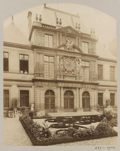 Atget, Jean-Eugène-Auguste, Hotel Carnavalet, Paris, France