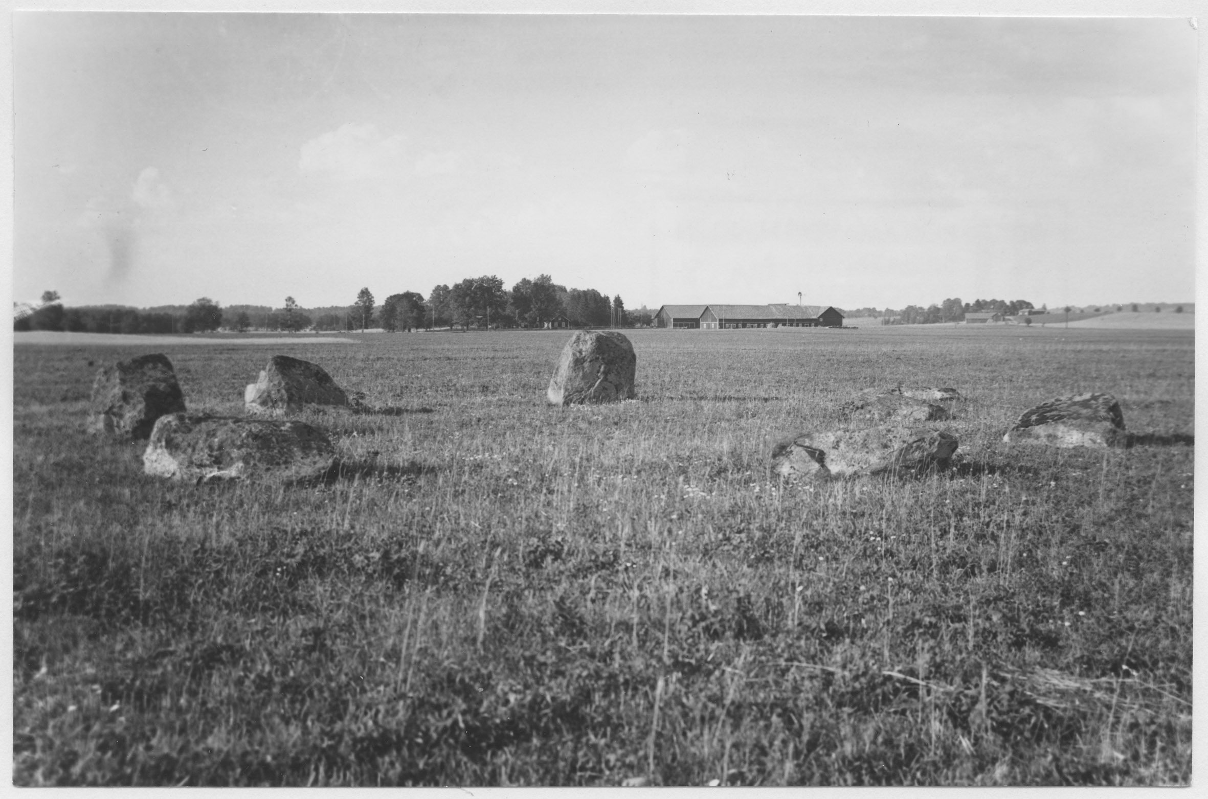 Mårten Sjöbeck, Vretstorp, stensättning på slätten