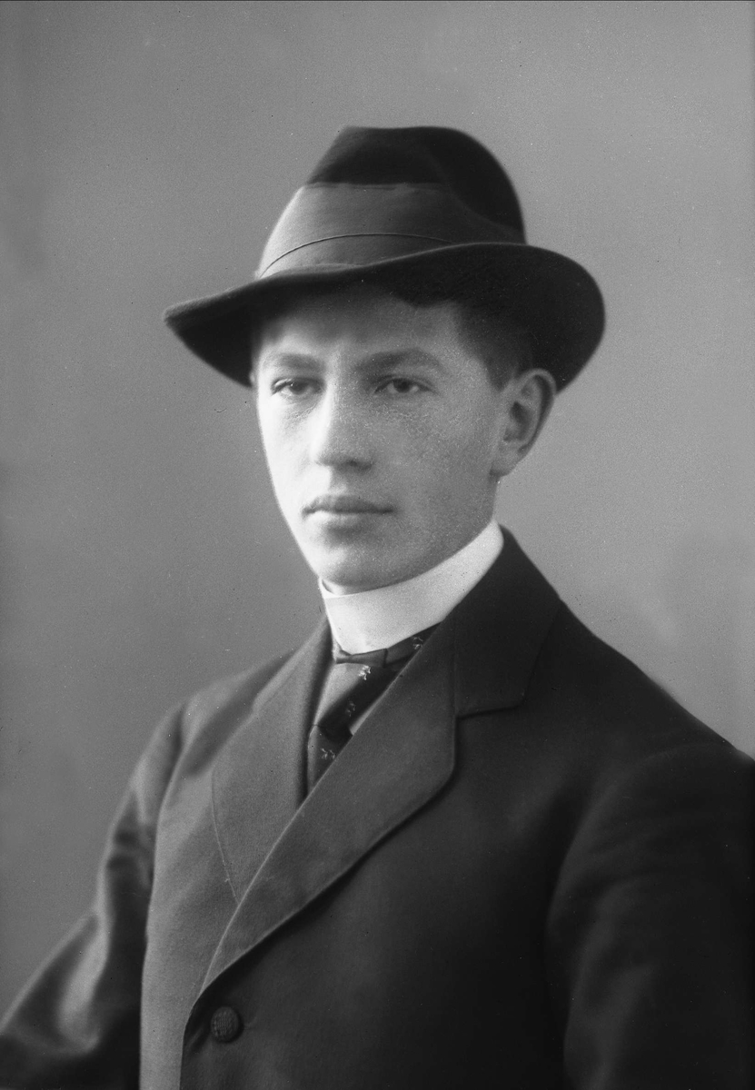 Gustav Borgen, NFB.46334