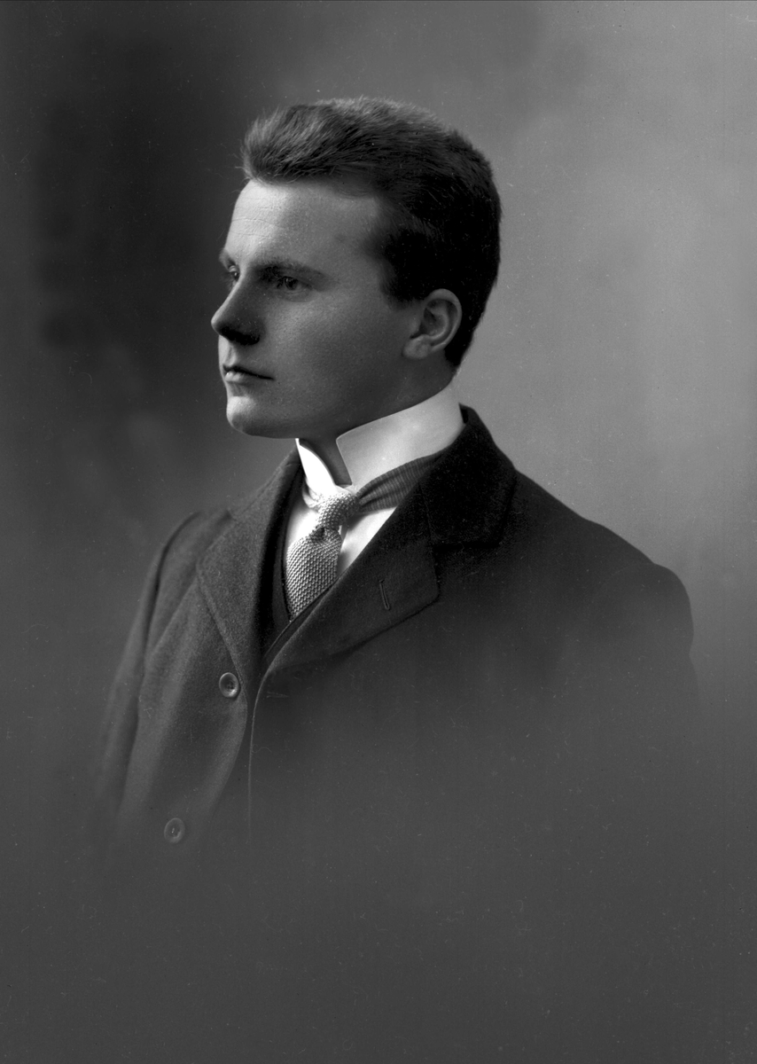 Gustav Borgen, NFB.09940