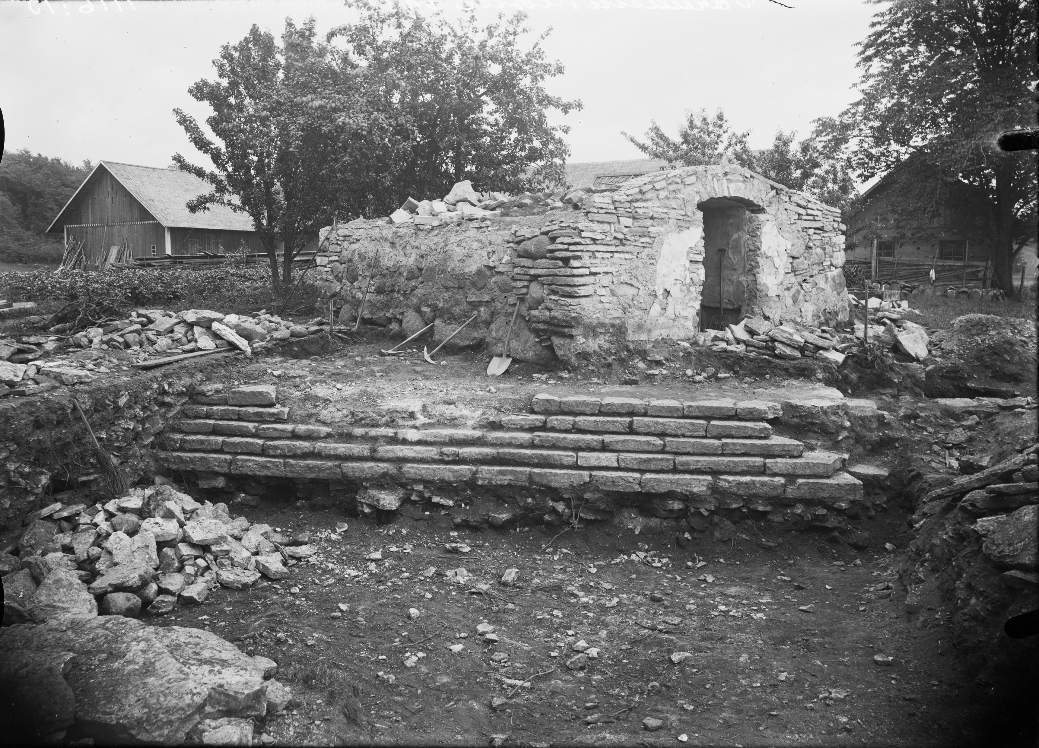 Axel Forssén, Varnhems klosterruin