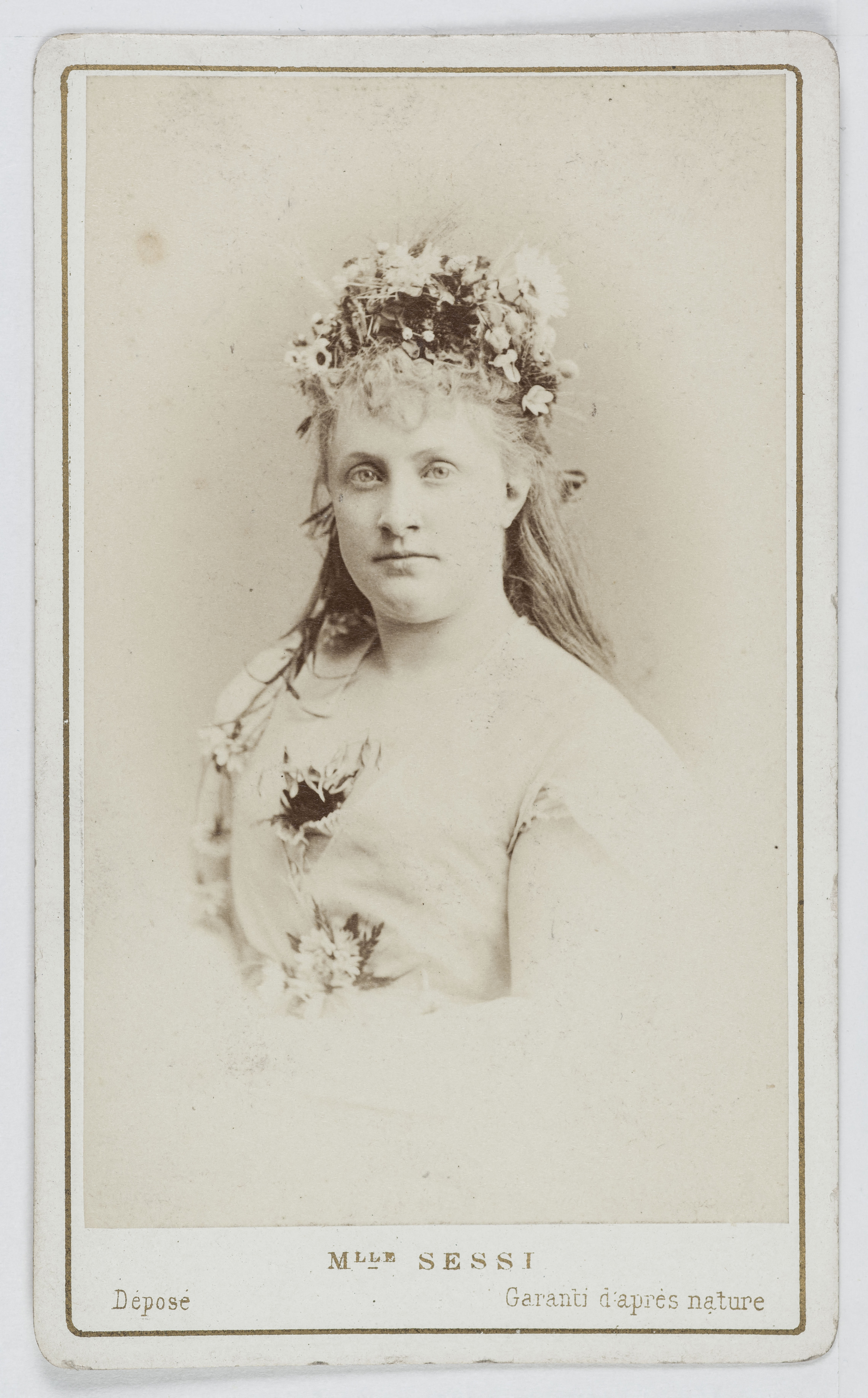 Charles Reutlinger, Portrait de Mathilde Sessi, soprano au Théâtre des Italiens en 1872 et à l'Opéra.