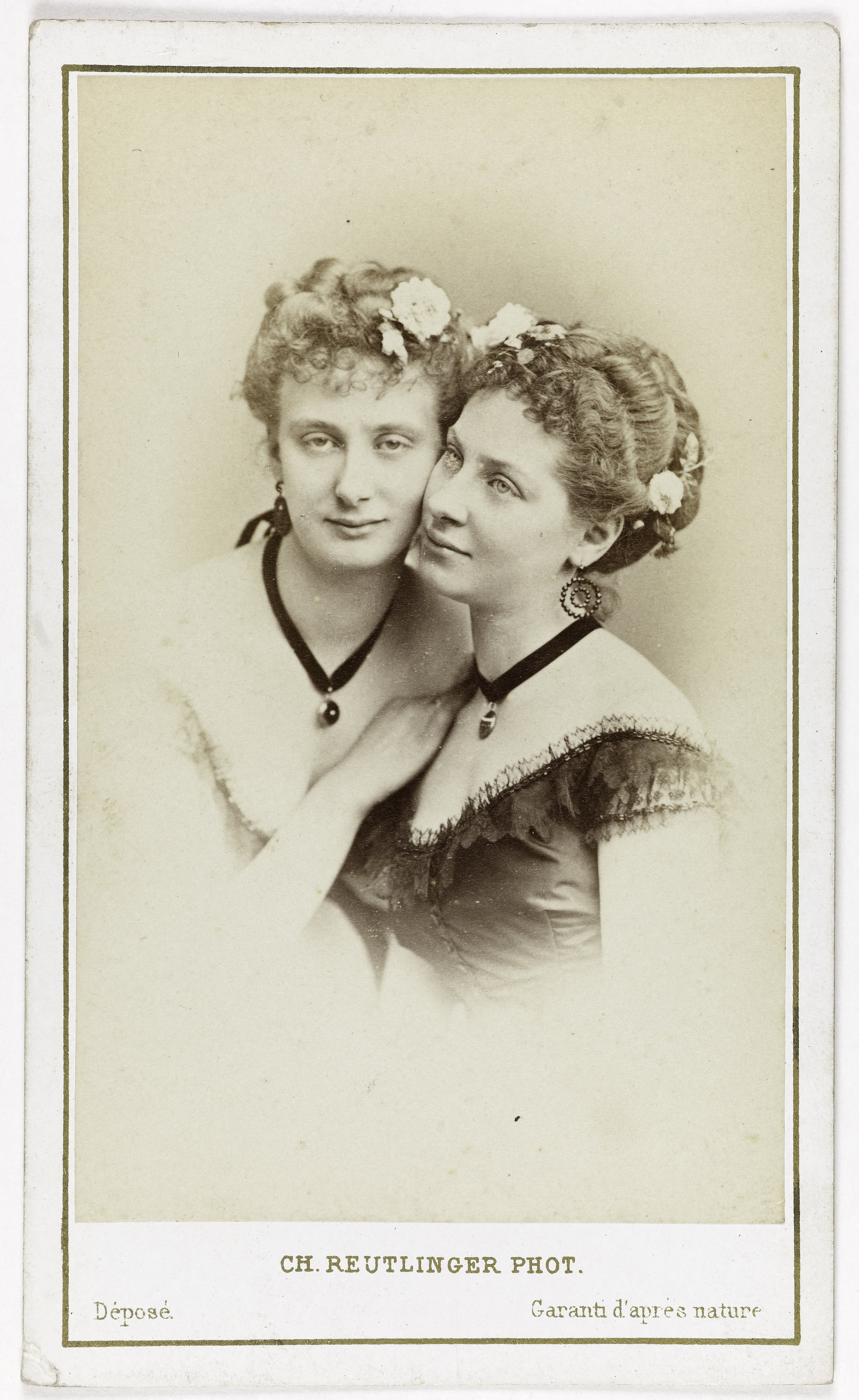 Charles Reutlinger, Portrait des sœurs Maurice, actrices.