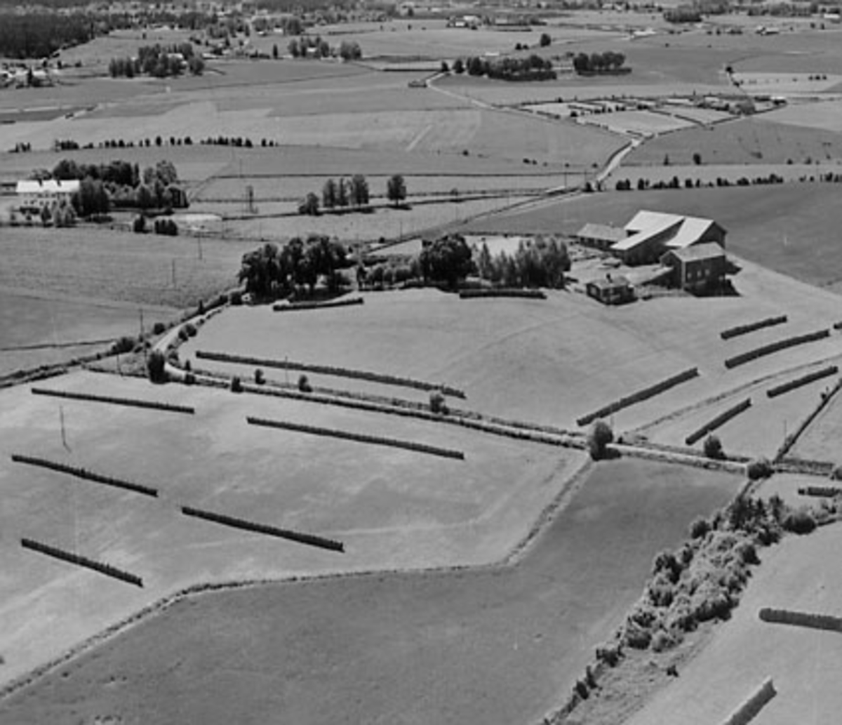 Widerøes Flyveselskap A/S, FLYFOTO GRANBERG, ROMEDAL