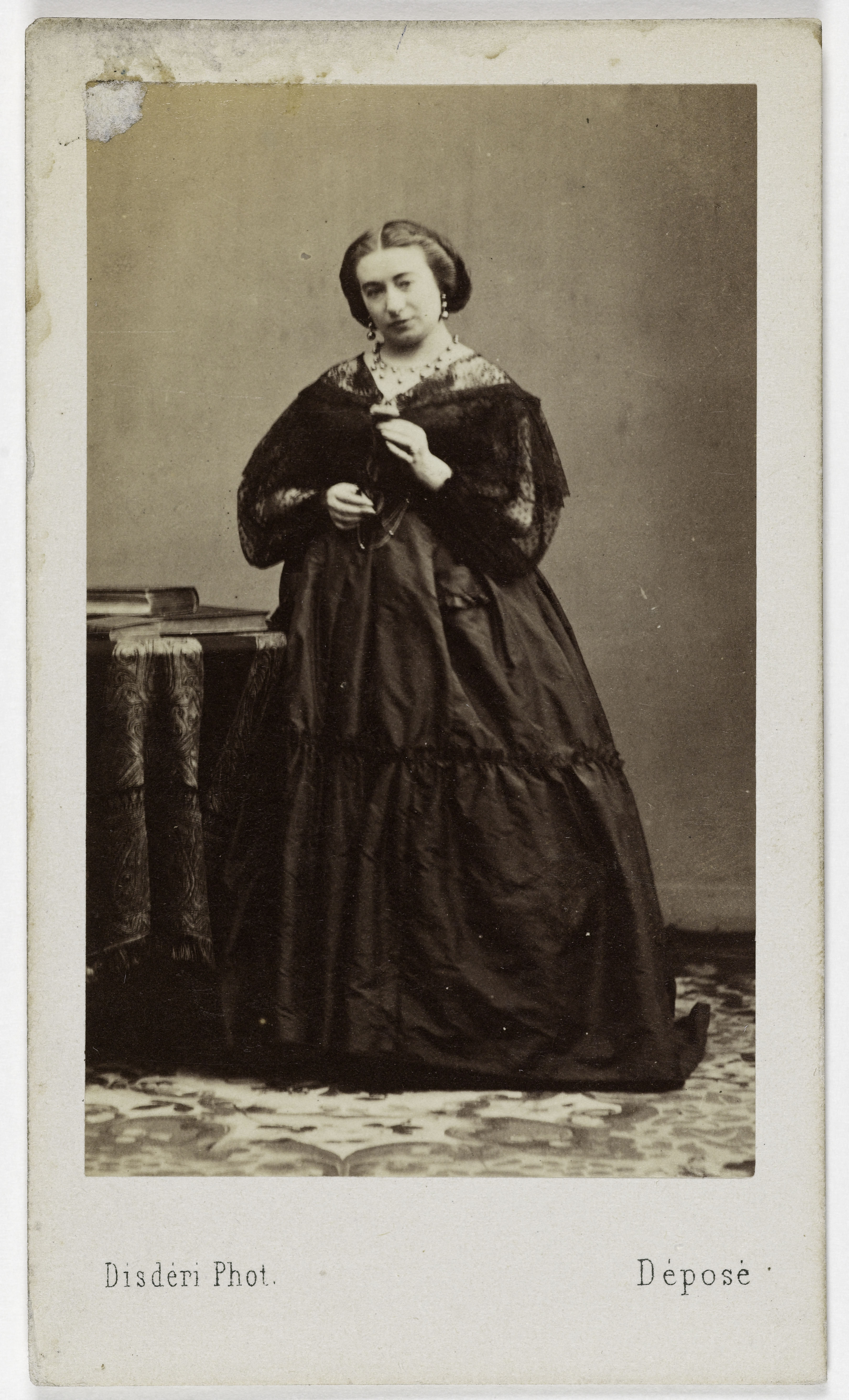 André-Adolphe-Eugène Disdéri, Portrait de Fanny Dubuisson ( -vers 1882), (actrice)
